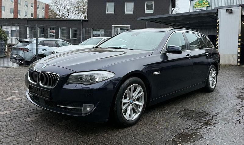 Gebraucht BMW 520 Performance 184 PS (135 kW) 2010 Blau Limousine