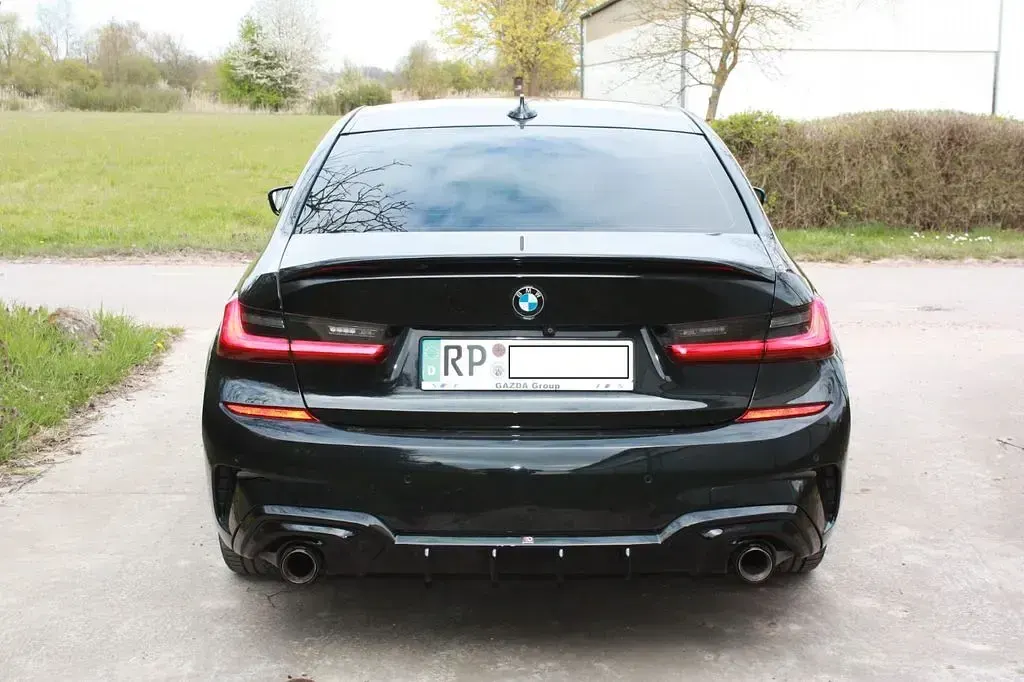 Gebraucht BMW 330 M Sport 258 PS (189 kW) 2019 Schwarz Limousine