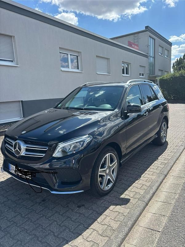 Schwarz Gebraucht 2016 Mercedes GLE350 AMG SUV | 26.500 € (Superpreis) - Bild 1/4