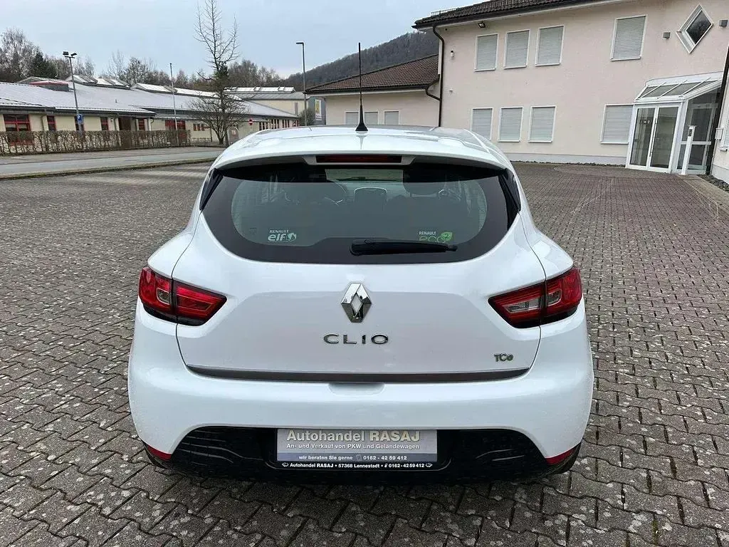 Gebraucht Renault Clio Expression 90 PS (66 kW) 2015 Weiß Limousine