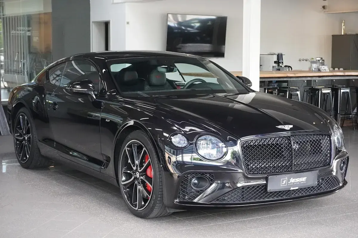 Gebraucht Bentley Continental GT Mulliner 549 PS (403 kW) 2022 Schwarz metallic