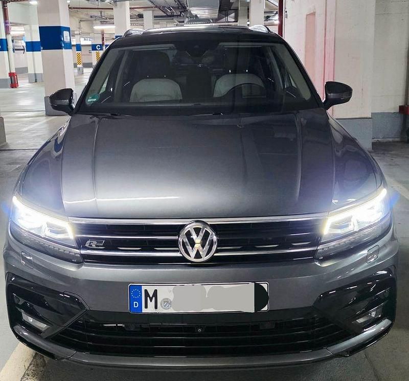 Grau Gebraucht 2017 VW Tiguan R-line SUV | 25.000 € (Fairer Preis) - Bild 1/4