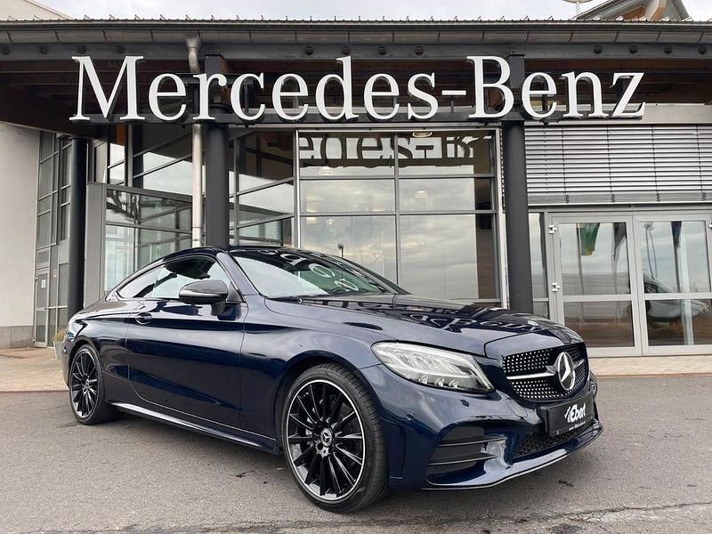 Gebraucht Mercedes C200 AMG 184 PS (135 kW) 2021 Blau Coupé
