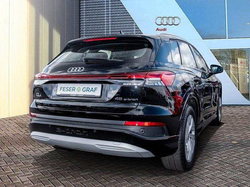 Gebraucht Audi Q4 e-tron Advanced 210 kW (286 PS) 2024 Mythosschwarz metallic SUV