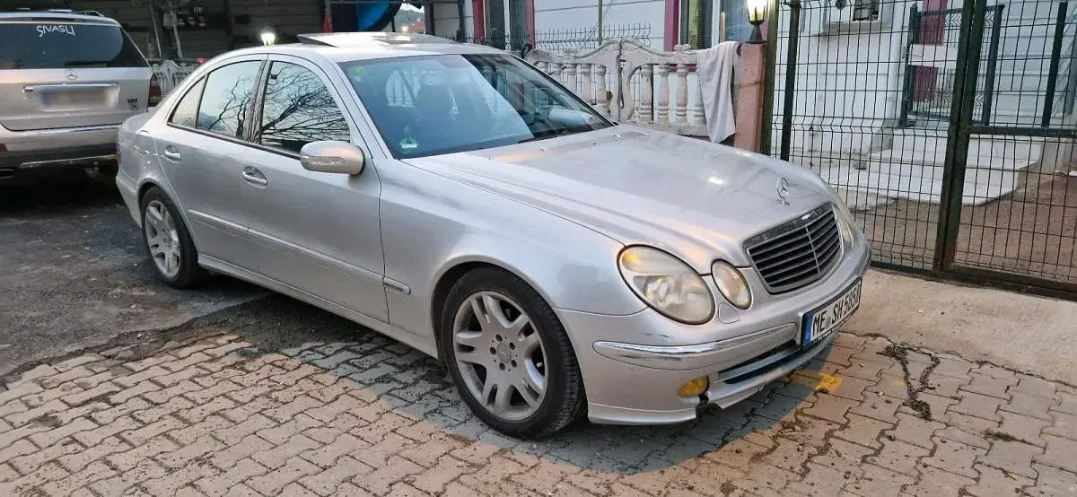 Gebraucht Mercedes CLK320 140 PS (102 kW) 2003 Blau Limousine