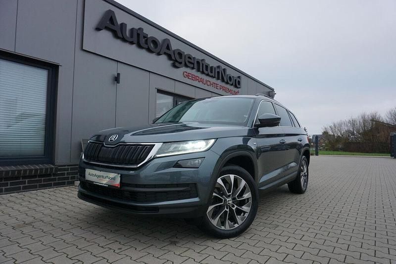 Grau Gebraucht 2021 Skoda Kodiaq Clever SUV | 27.448 € (Fairer Preis) - Bild 1/4