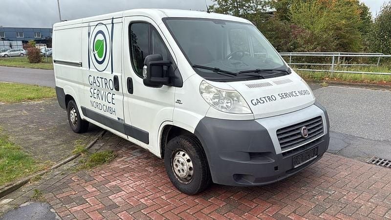 Weiß Gebraucht 2014 Fiat Ducato Van | 3.199 € (Guter Preis) - Bild 1/4