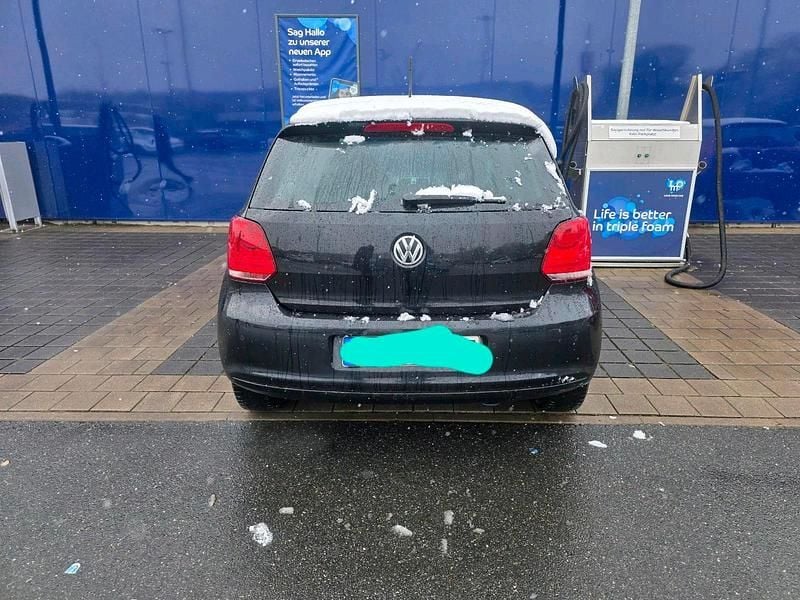 Gebraucht VW Polo 60 PS (44 kW) 2013 Schwarz Kleinwagen