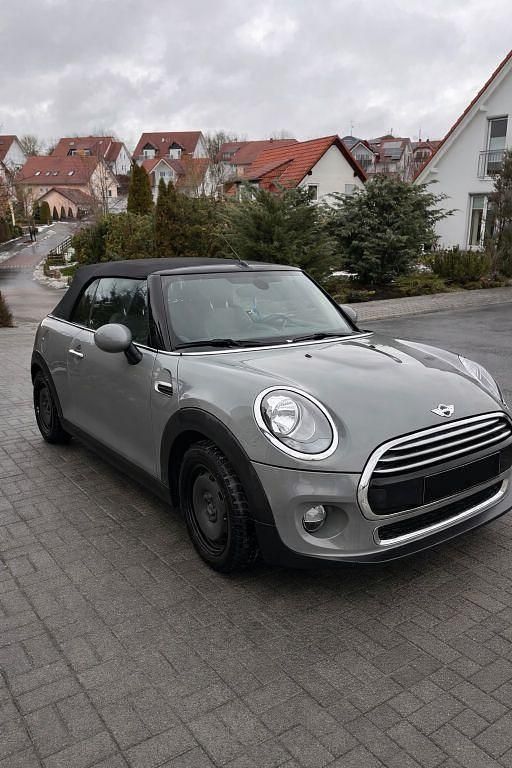 Grau Gebraucht 2016 Mini Cooper Kleinwagen | 14.800 € (Fairer Preis) - Bild 1/4