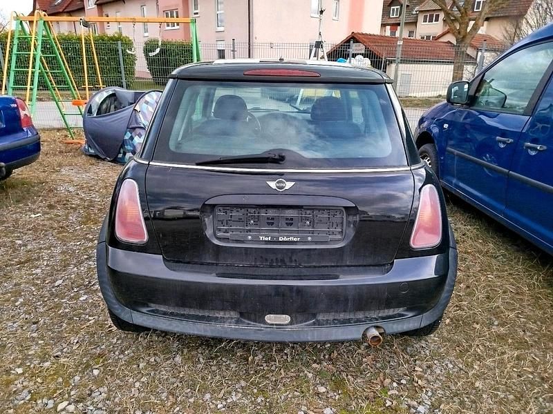 Gebraucht Mini ONE 90 PS (66 kW) 2004 Schwarz Kleinwagen