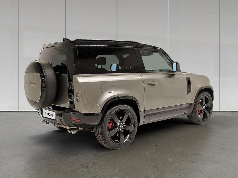 Gebraucht Land Rover Defender 431 PS (317 kW) 2024 Silicon silver SUV