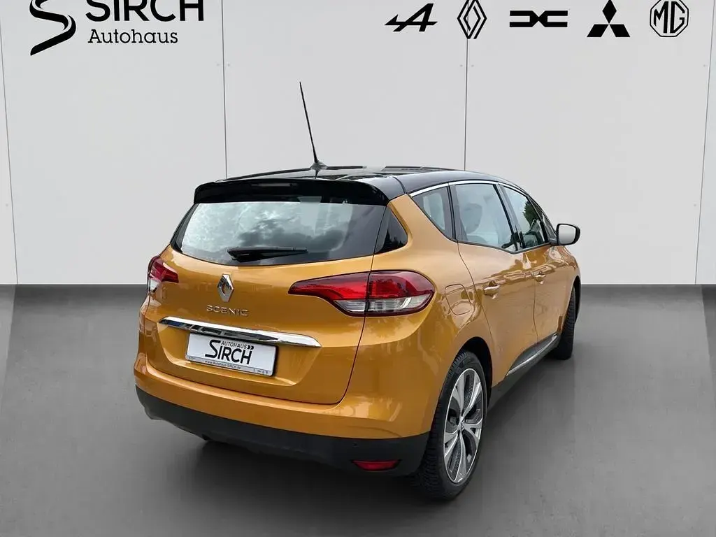 Gebraucht Renault Scénic III Intens 132 PS (97 kW) 2017 Gelb Van / Kleinbus