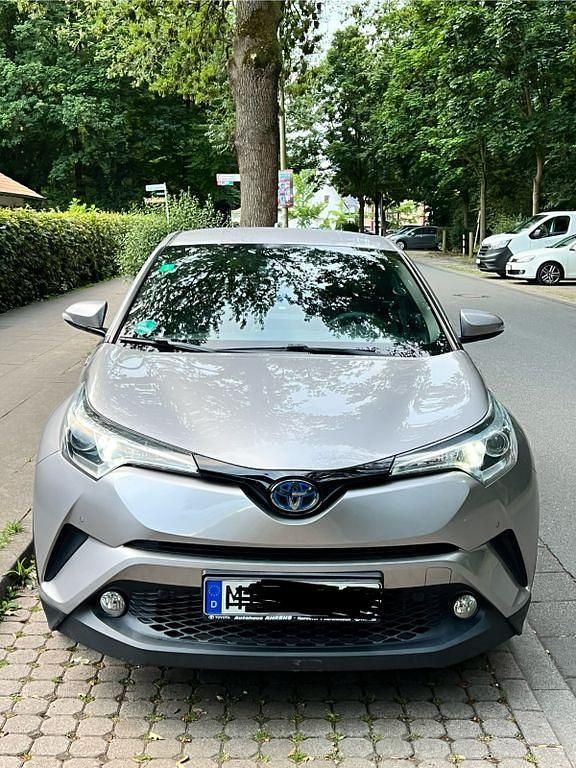 Silber Gebraucht 2018 Toyota C-HR Team SUV | 17.250 € (Guter Preis) - Bild 1/4