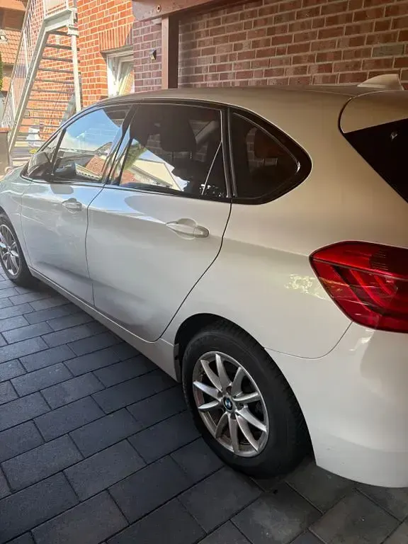 Gebraucht BMW 218 Active Tourer Advantage 140 PS (102 kW) 2018 Weiß Van / Kleinbus