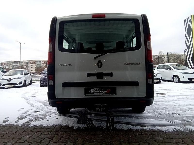 Gebraucht Renault Trafic Life 2020 Weiß Van / Kleinbus