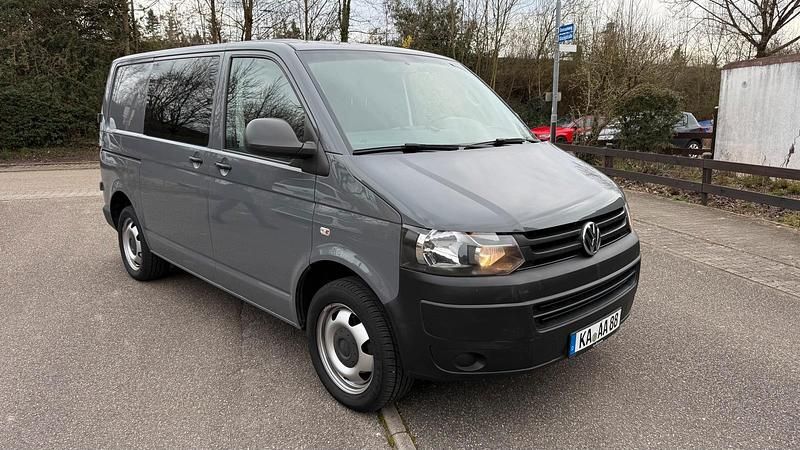 Gebraucht VW Transporter 102 PS (75 kW) 2013 Grau Van