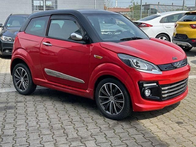 Begagnad Ligier JS50 2018 Halvkombi