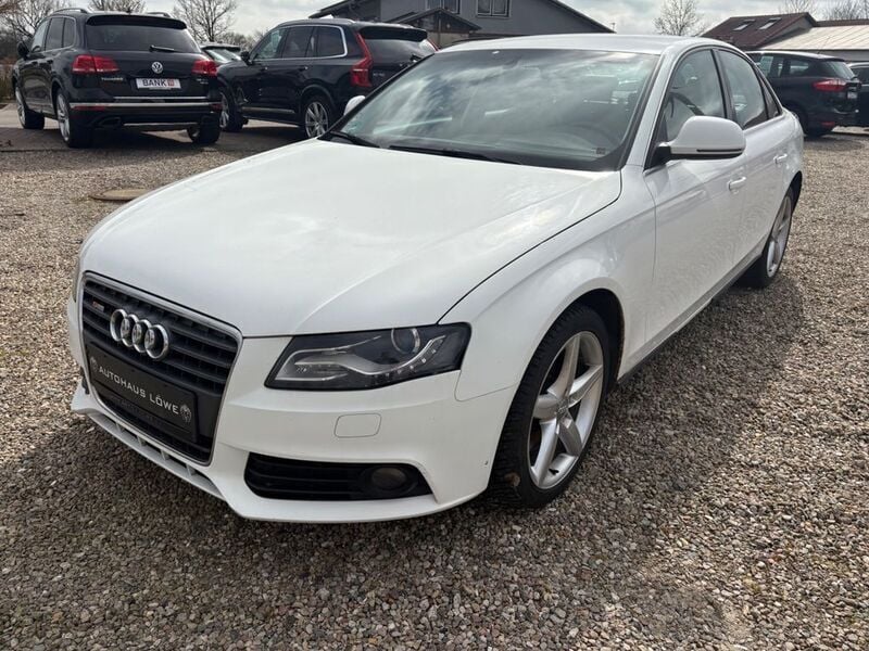 Weiß Gebraucht 2008 Audi A4 Attraction Limousine | 3.980 € (Superpreis) - Bild 1/4