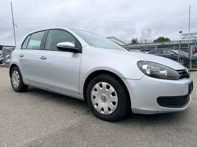 Gebraucht VW Golf VI Trendline 105 PS (77 kW) 2010 Silber Kleinwagen