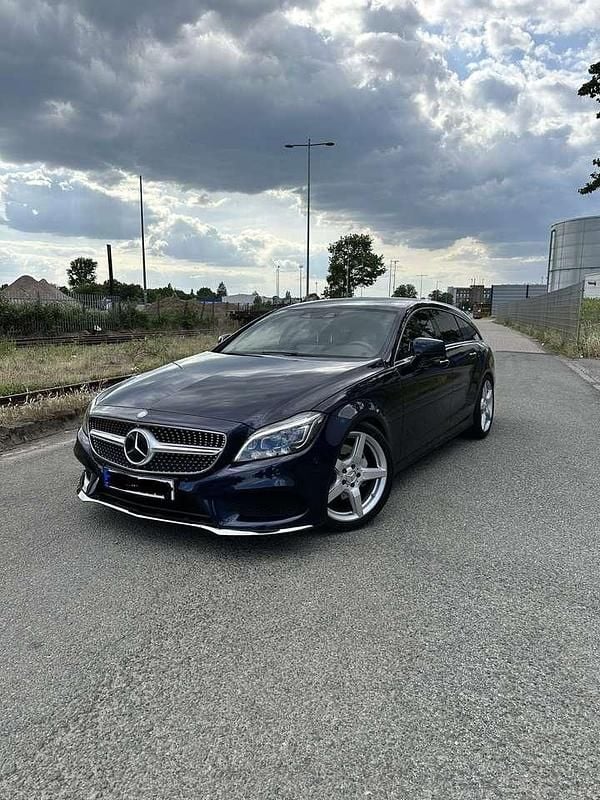 Gebraucht Mercedes CLS400 333 PS (244 kW) 2015 Blau Kombi