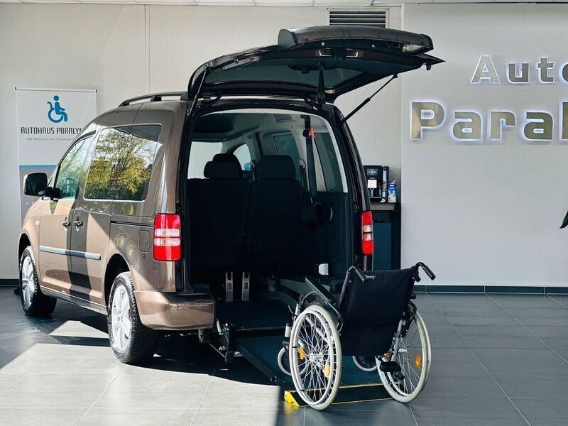 Braun Gebraucht 2014 VW Caddy Comfortline Van / Kleinbus | 28.950 € - Bild 1/4