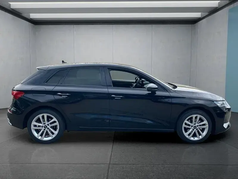 Gebraucht Audi A3 Sportback 150 PS (110 kW) 2025 Schwarz Kleinwagen