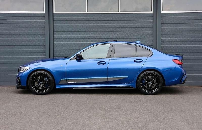 Gebraucht BMW 330 Performance 258 PS (189 kW) 2019 Portimao blau (c31) Limousine