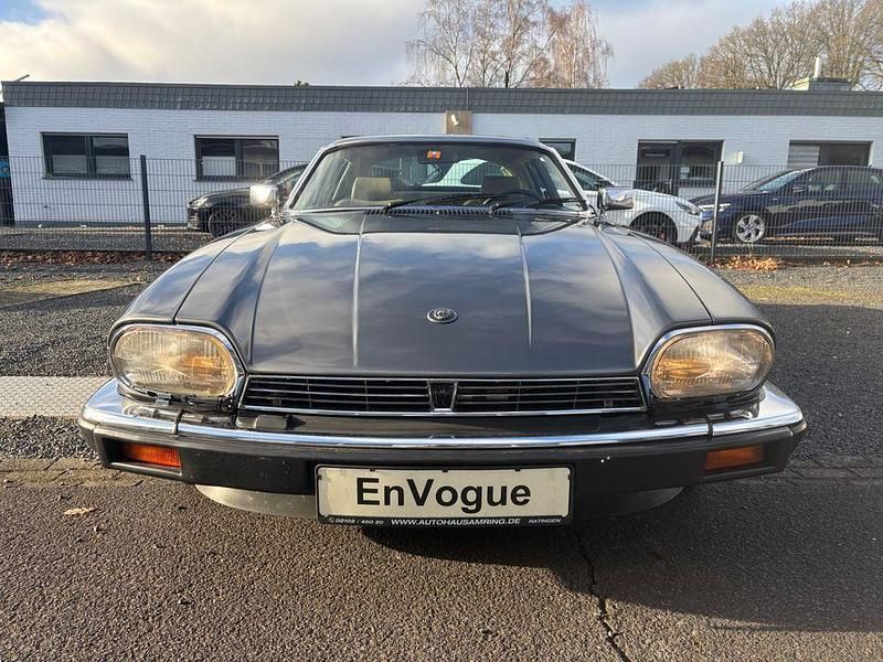 Używany Jaguar XJS 295 KM (216 kW) 1985 Szary Coupe