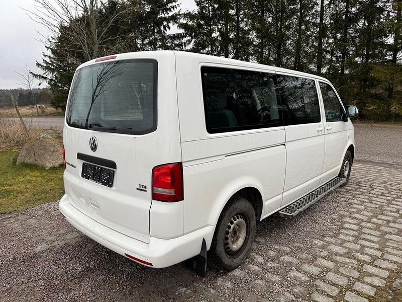 Gebraucht VW T5 140 PS (102 kW) 2013 Weiß Van