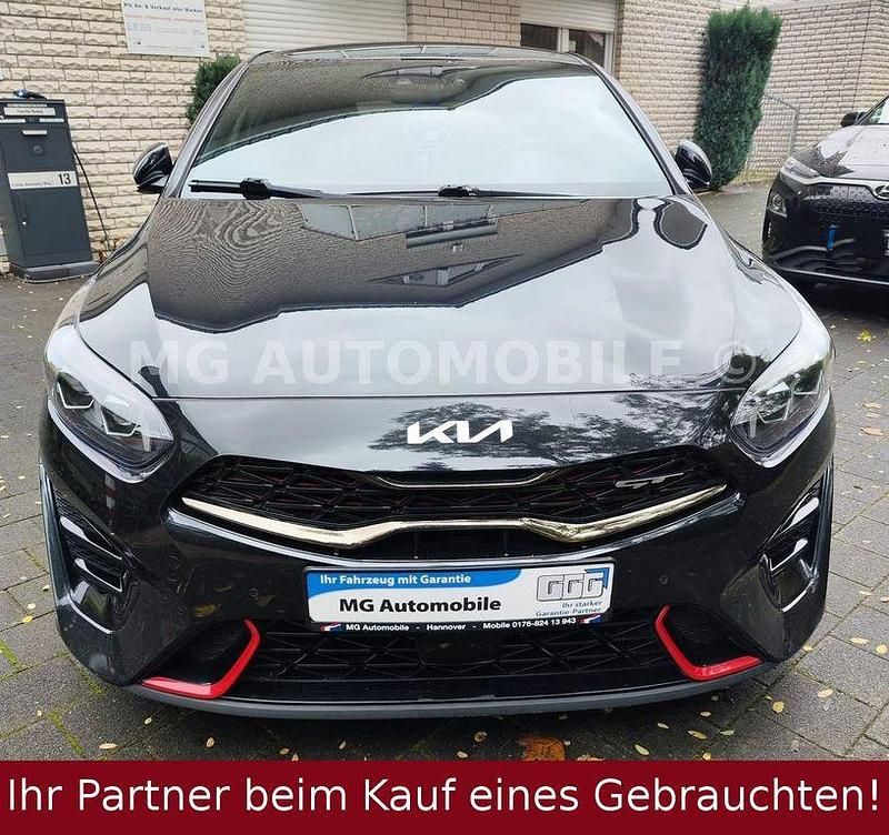 Gebraucht Kia ProCeed GT 204 PS (150 kW) 2022 Schwarz Kleinwagen