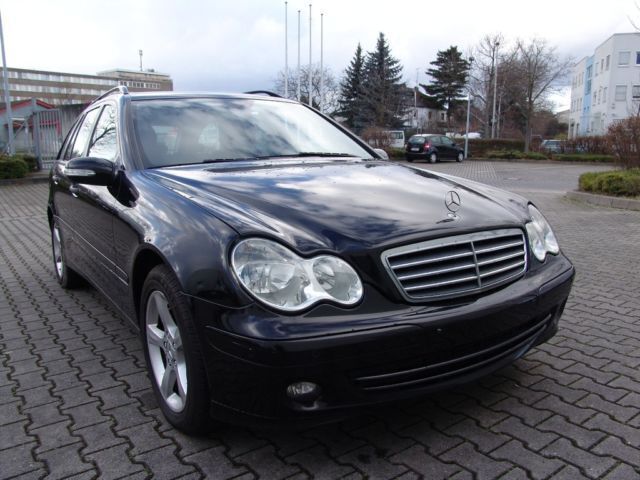 Gebraucht Mercedes C200 122 PS (89 kW) 2007 Schwarz metallic Kombi