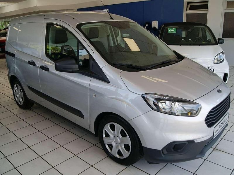 Gebraucht Ford Transit Trend 101 PS (74 kW) 2019 Polarsilber metallic Van / Kleinbus