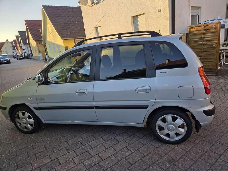 Gebraucht 2003 Hyundai Matrix GLS Van / Kleinbus | 1.900 € - Bild 1/4