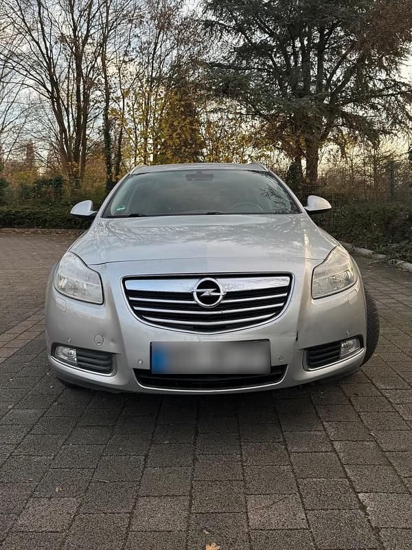 Gebraucht Opel Insignia 131 PS (96 kW) 2012 Grau Kombi