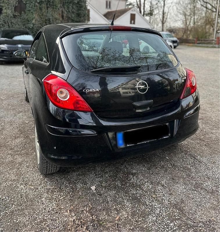 Second-hand Opel Corsa 69 CP (50 kW) 2009 Negru Hatchback