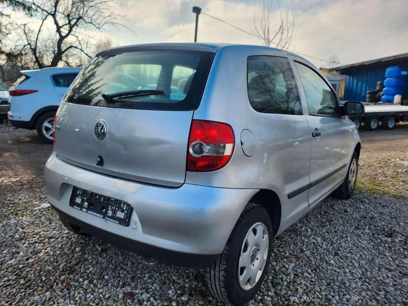 Gebraucht VW Fox Basis 54 PS (39 kW) 2006 Grau Kleinwagen