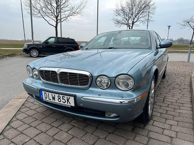 Gebraucht Jaguar XJ8 298 PS (219 kW) 2004 Blau Limousine