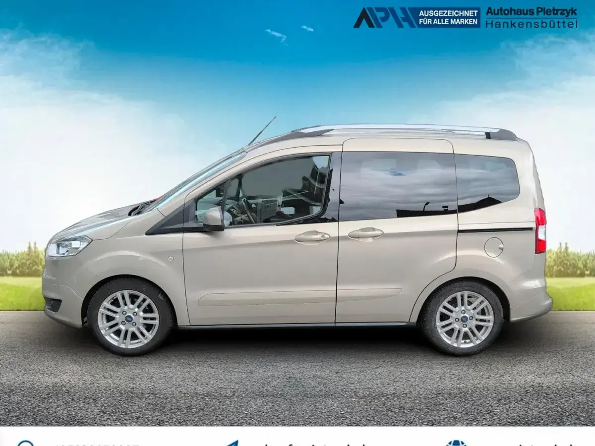 Gebraucht Ford Tourneo Courier Titanium 101 PS (74 kW) 2014 Grau Van / Kleinbus