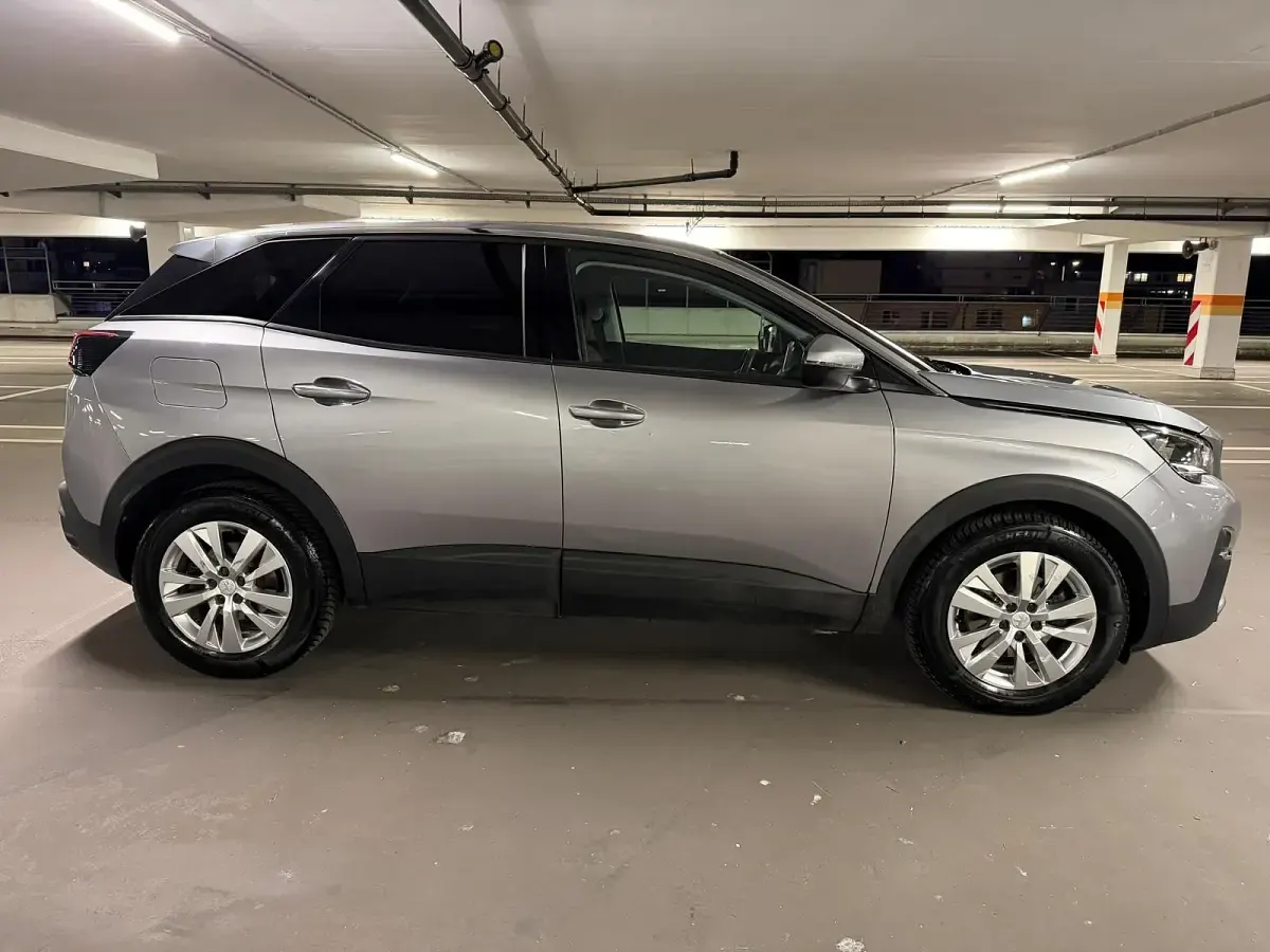 Gebraucht Peugeot 3008 130 PS (95 kW) 2020 Grau SUV