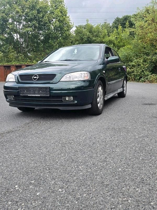 Grün Gebraucht 1999 Opel Astra Limousine | 800 € (Guter Preis) - Bild 1/4
