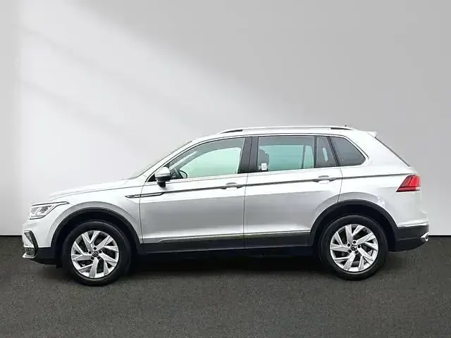 Gebraucht VW Tiguan Elegance 200 PS (147 kW) 2024 SUV