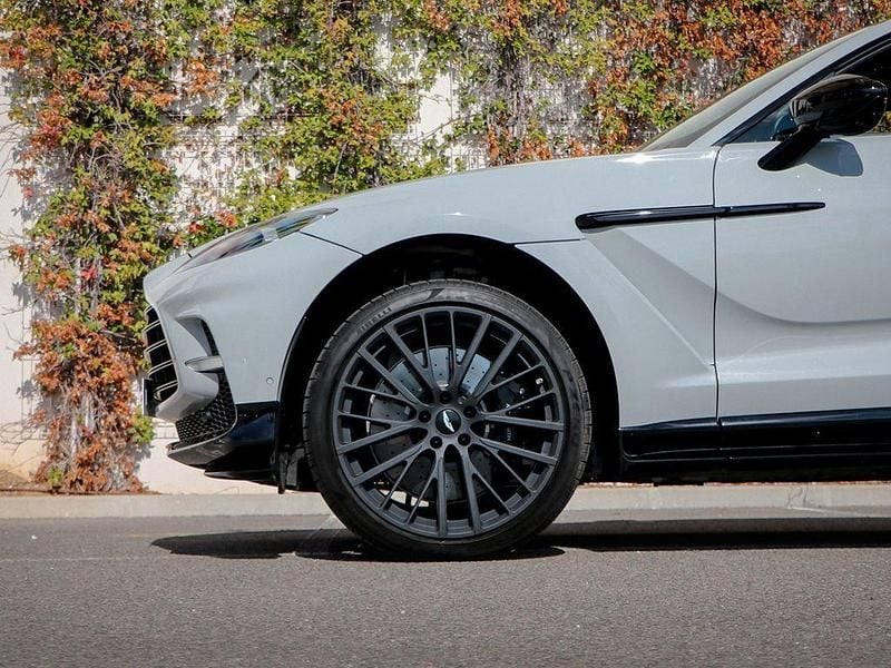 Gebraucht Aston Martin DBX 707 727 PS (534 kW) 2024 Grau SUV