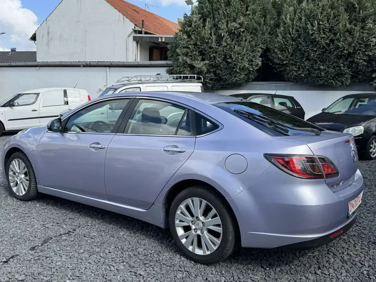 Używany Mazda 6 Exclusive 120 KM (88 kW) 2009 Srebrny Hatchback