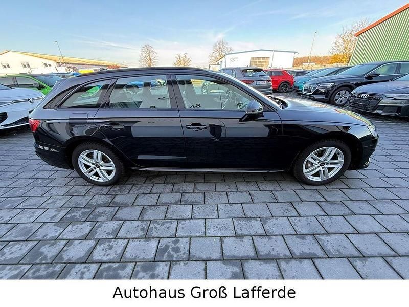 Gebraucht Audi A4 Advanced 204 PS (150 kW) 2024 Schwarz Kombi