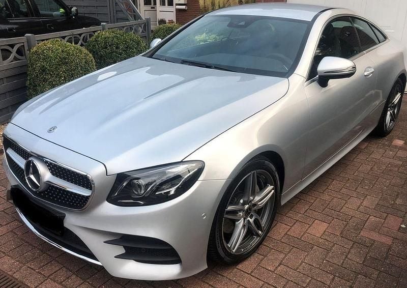 Silber Gebraucht 2018 Mercedes E200 AMG Coupé | 27.800 € (Superpreis) - Bild 1/4