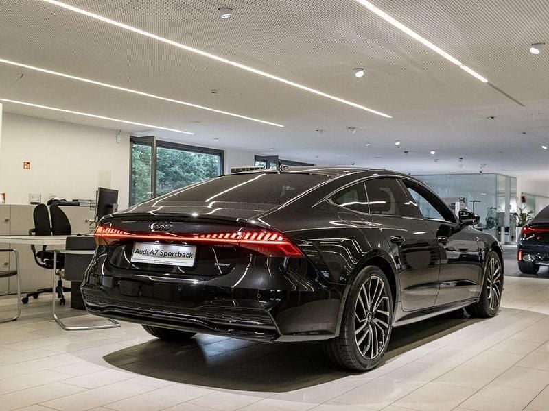 Gebraucht Audi A7 Sportback Sport 204 PS (150 kW) 2024 Schwarz Kleinwagen
