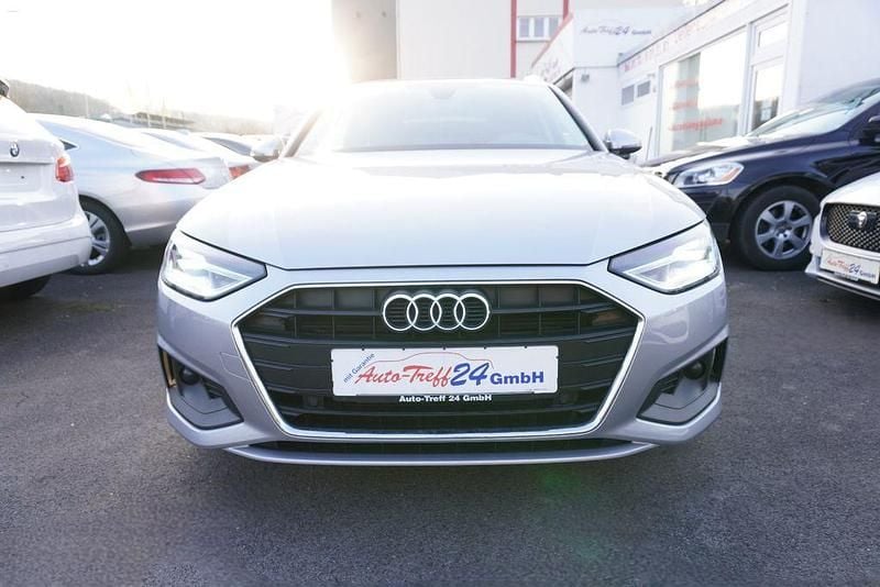 Gebraucht Audi A4 163 PS (119 kW) 2020 Silber Kombi