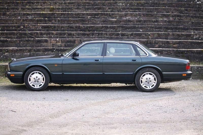 Gebraucht Jaguar X300 1996 Grün Limousine