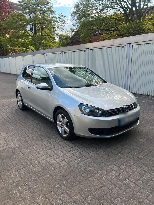 Silber Gebraucht 2012 VW Golf VI Coupé | 5.350 € (Guter Preis) - Bild 1/4