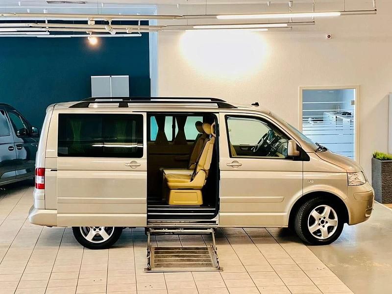 Gebraucht VW Multivan Highline 156 PS (114 kW) 2006 Gold Van